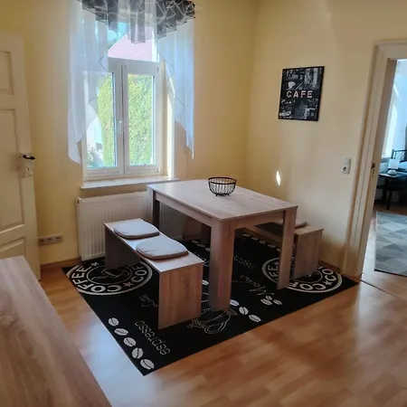 公寓 Ruhige Auszeit Mit Zentraler Anbindung