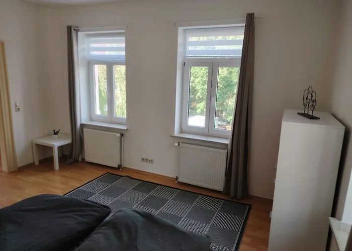 Ruhige Auszeit Mit Zentraler Anbindung Apartment